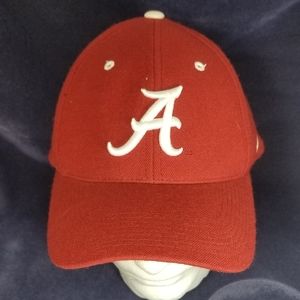 Alabama Crimson Tide Adjustable Fit Nike Cap